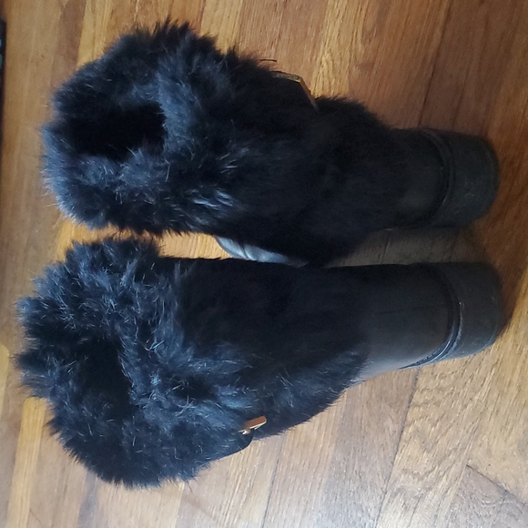 Tory Burch Joni Fur Cuff Moto Boot - Picture 12 of 16